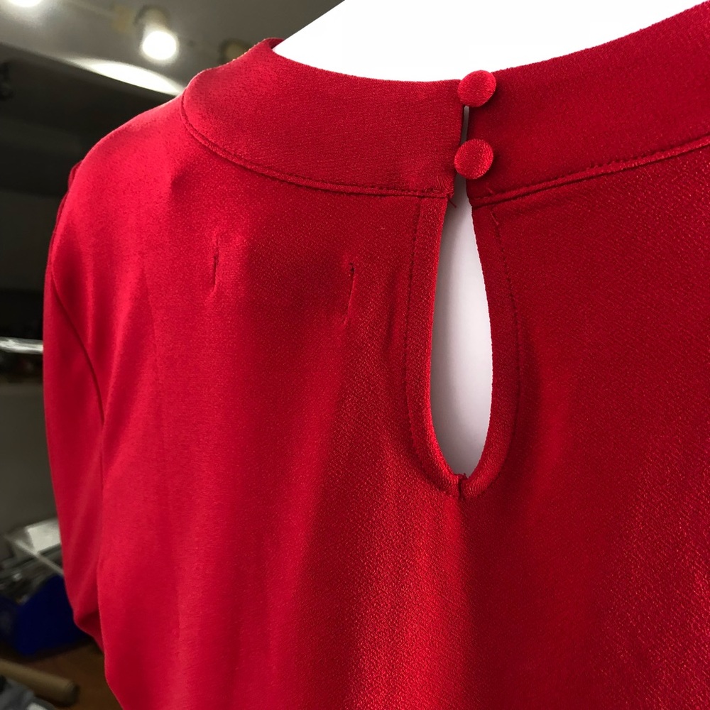 Red Keyhole Top with Ruffled Sleeves - Picture 7 of 7